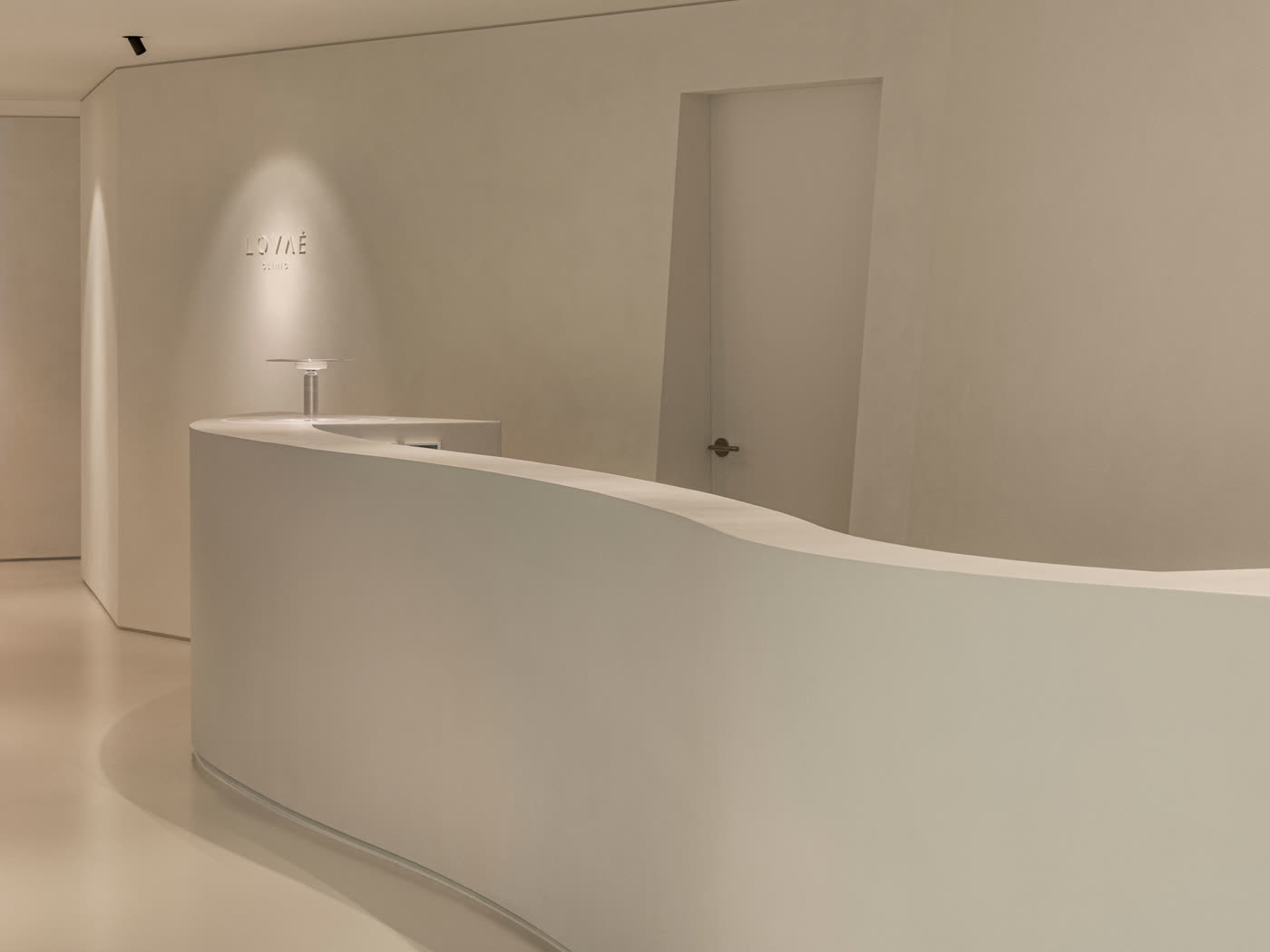 LOVAE dermatology clinic Hongdae interior — seoul skin clinic, skin clinic korea (2/12)